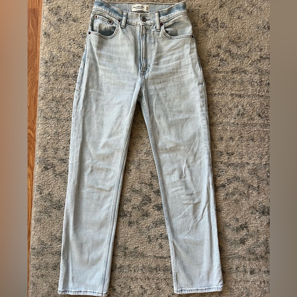Abercrombie Ultra High Rise Ankle Straight Jeans